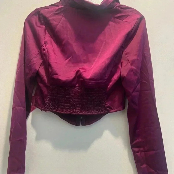 Milk & Honey Women's Magenta Cropped Jacket Open Front Pleated w/ Long Sleeve - Picture 6 of 8